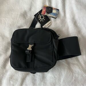 Vintage Y2K No Boundaries Bodypac